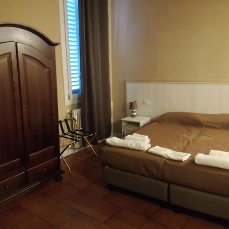 Palace Piazza San Domenico Rooms De Luxe- Bedinbolognacentro エクステリア 写真